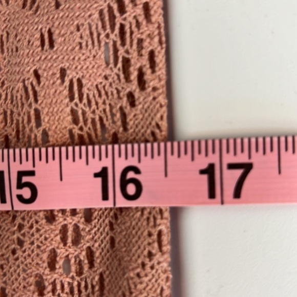 A’Reve Sleeveless Lace Tank Top Size Medium - Picture 9 of 10